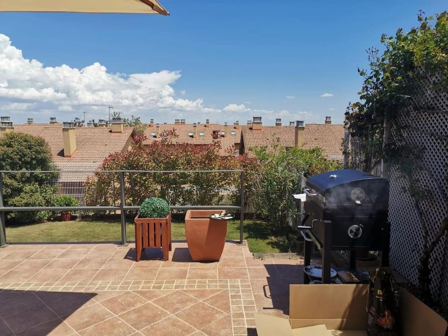 Estancia Con Jardin Entre Golf Y Monte - Cerca Logrono Sojuela Εξωτερικό φωτογραφία